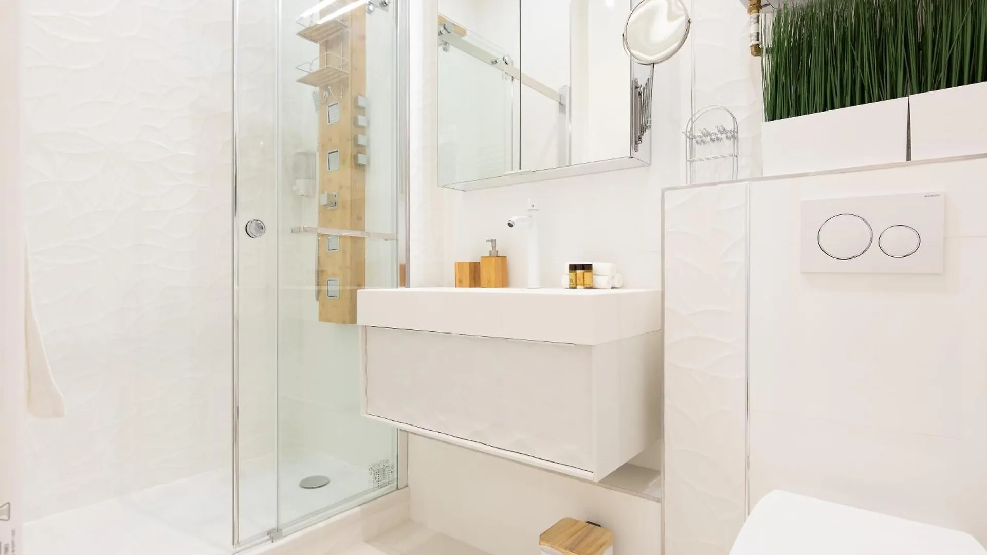 Pelige 5 Yourhosthelper Cannes Apartment